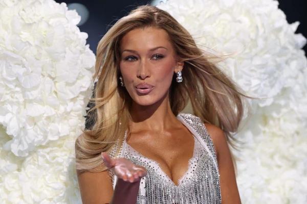 Bella Hadida asi kritizē Dolce & Gabbana