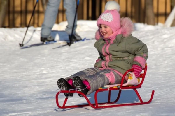 Cik ilgi var pastaigāties ar bērnu ārā salā?