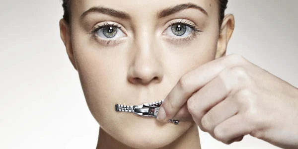 Kurus personīgās dzīves aspektus vajadzētu atklāt tikai vistuvākajiem — un arī tad ne vienmēr