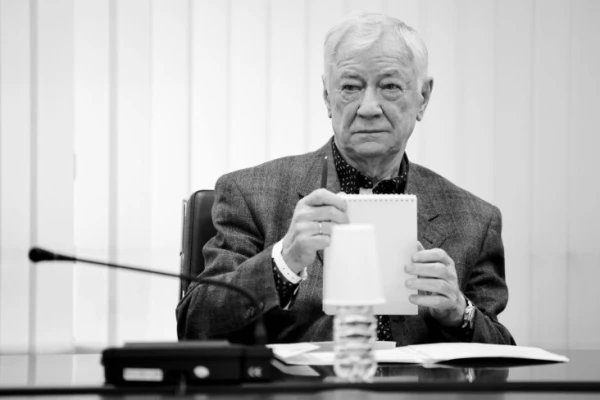 Miris bijušais Krievijas izlases galvenais treneris