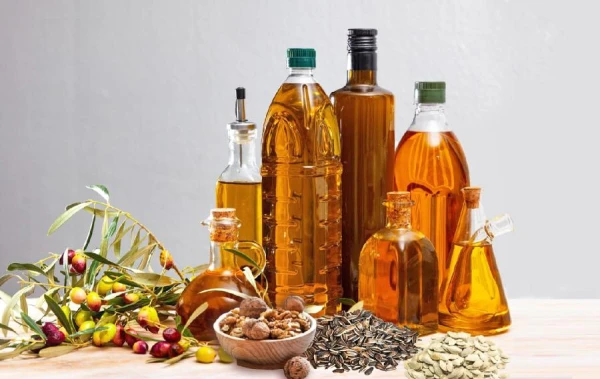 Bīstami veselībai: kādus produktus nevajadzētu cept uz olīveļļas