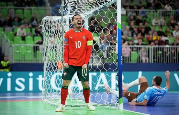 ČE-2026. Beļģi ceturtdaļfinālā pārliecinoši zaudēja portugāļiem, saņemot 8 vārtus