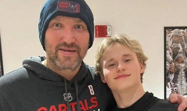 Daiļslidotājs Malinins Olimpiādē nēsās šņores, kuras viņam uzdāvināja Ovečkins