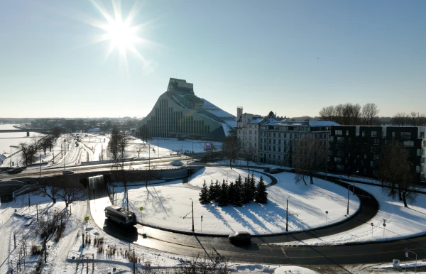 Noslēdzas gada tumšākais ceturksnis. Trešdien valsts lielākajā daļā spīdēs saule