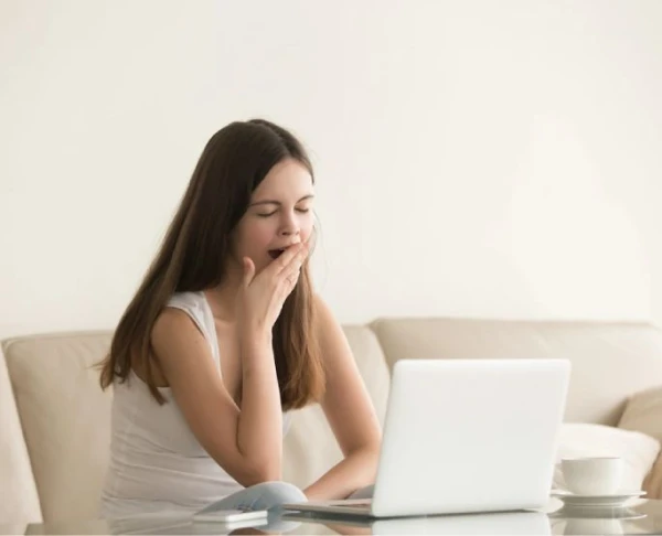 Kā saglabāt mundrumu dienā, ja naktī neesat gulējuši ne minūti