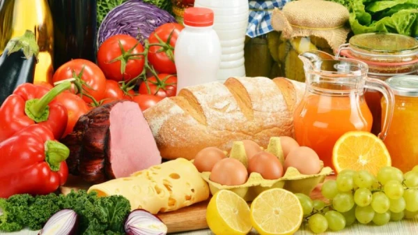 Pat veselīga dzīvesveida piekritēji kļūdās: 5 uztura problēmas, uz ko norāda onkologs