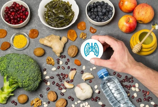 Produkti, kas veicina un kaitē jūsu plaušām: pārskatiet savu ēdienkarti