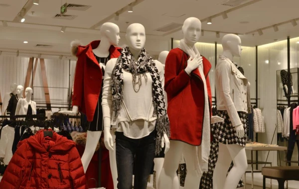 Patērētāju tiesību aizsardzības likumā plāno iekļaut normas par komunikāciju latviešu valodā