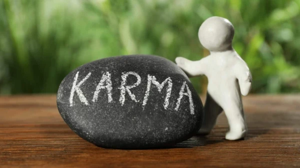 Karmiskais horoskops: kas liek jūsu zīmei ciest un kā labot likteni