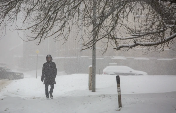 Gaidāmā sniegputeņa dēļ visā valstī izsludināts oranžais brīdinājums