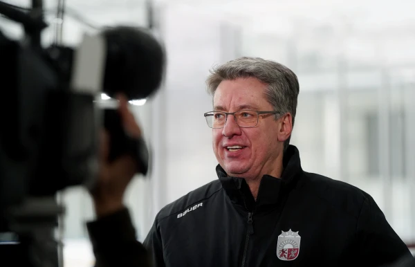 Hokejisti turpina olimpisko spēļu turnīru, cerīgi starti arī biatlonā un šorttrekā