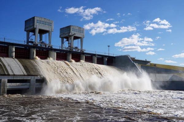«Latvenergo» plāno izbūvēt rezerves ūdens pārgāzni pie Pļaviņu HES Aizkrauklē