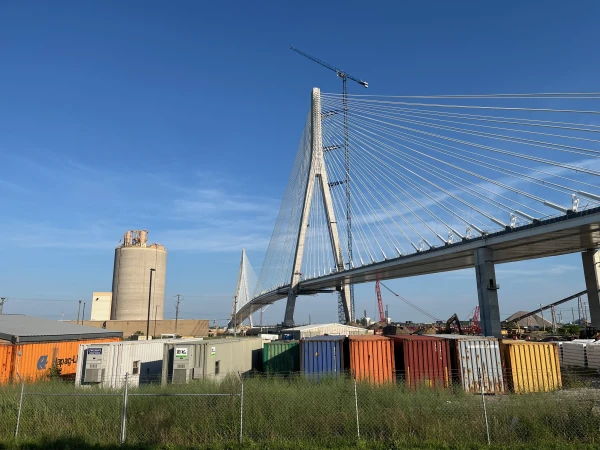 Они строили, строили, и уже почти построили.