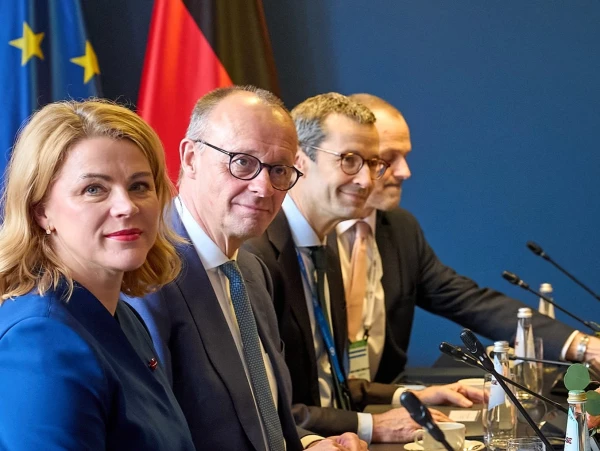 Siliņa ar Mercu pārrunājusi spertos soļus Ukrainas atbalstam