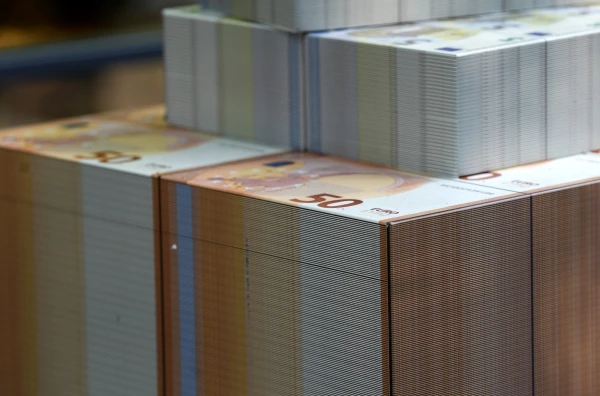 Kopējie nodokļu parādi Latvijā februāra sākumā sasnieguši 830,763 miljonus eiro