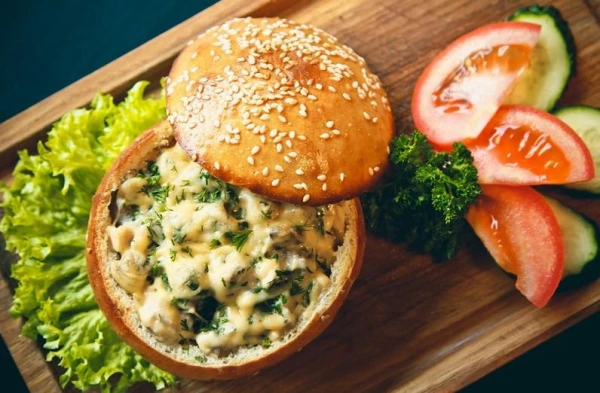 Žuljēns bulciņās — ideāla uzkoda jebkuram gadījumam