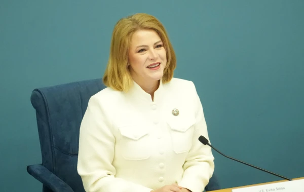 Premjere sagaida aktīvāku pašvaldību iesaisti ziemas lielo rēķinu jautājuma risināšanā