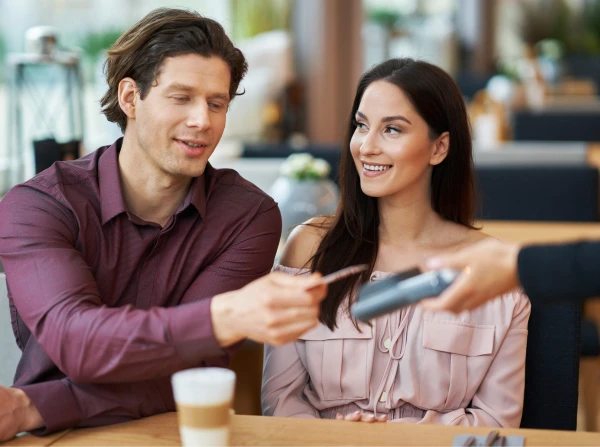 Psihologi par shēmu «viņam jānodrošina, man jābūt laimīgai»: kāpēc tas ir bīstami pārim