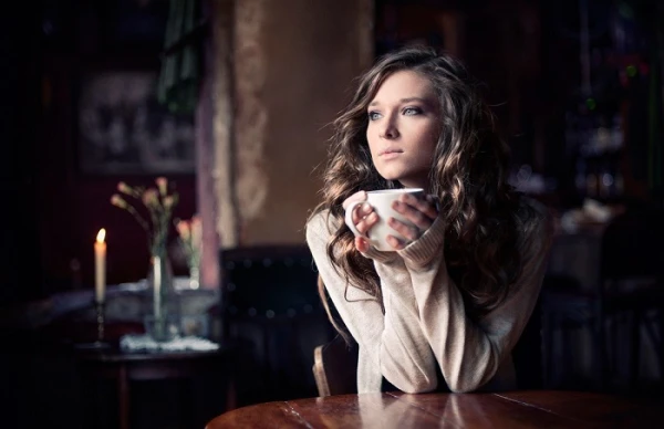 Vientulība bez pārrāvumiem: kā izzūd draudzības saiknes