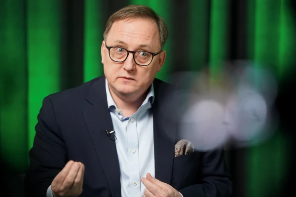 Kazāks: Valsts uzņēmumu akciju kotēšana biržā ļautu iedzīvotājiem ieguldīt Latvijā