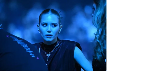 Аврора приблизилась к высшей власти Азербайджана.