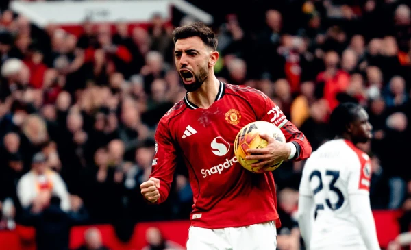 «Manchester United», kas atlaida Amorimu, uzvarēja «Crystal Palace» un pakāpās uz trešo vietu tabulā