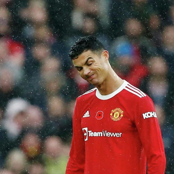 Ronaldu lidmašīna pametusi Saūda Arābiju spriedzes pieauguma dēļ Tuvajos Austrumos