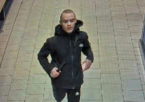 Likumsargi par laupīšanām Rīgā aiztur jaunieti; aicina atsaukties citus iespējamos cietušos