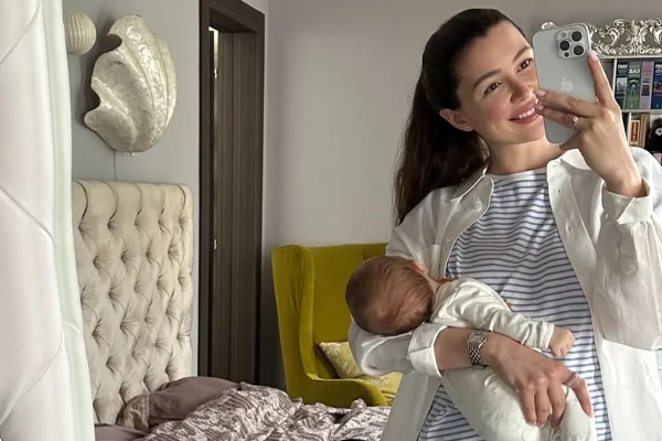 Счастливая мама Аня.