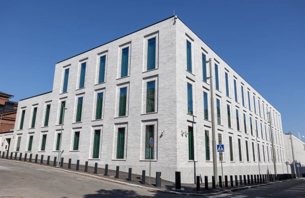 Полиция безопасности подчеркивает, что Россия не является превосходящим игроком.