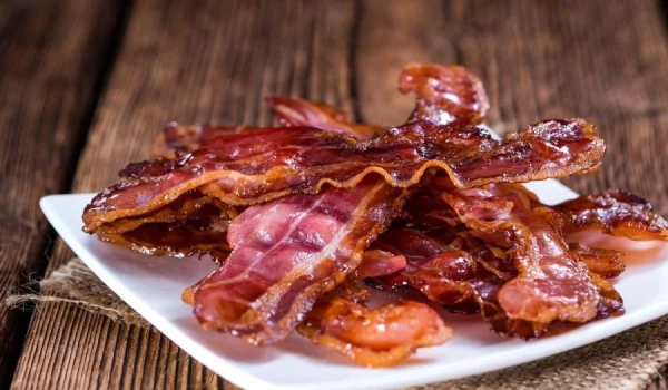 Kā nodzīvot ilgu mūžu: trīs produkti, kurus vajadzētu izslēgt no uztura