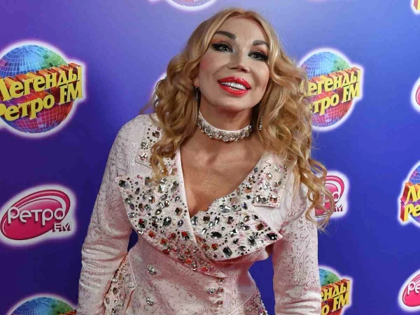 Страстная артистка может остаться ни с чем.