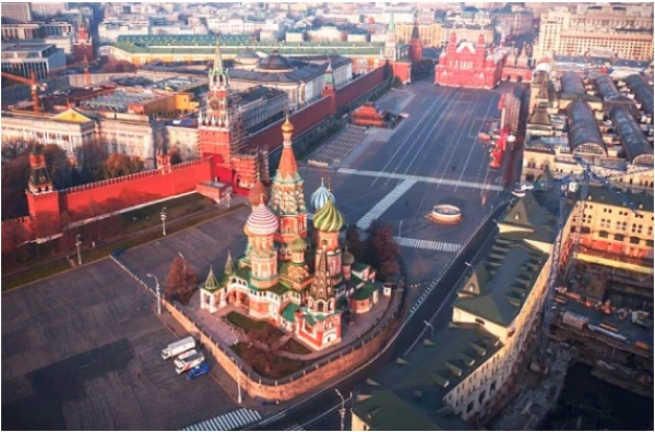 Analītiķis: Krievijai ir trīs ceļi, un visi ved uz sabrukumu