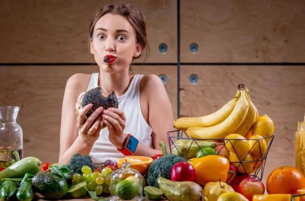 10 zinātniski pamatīti veidi, kā samazināt izsalkumu