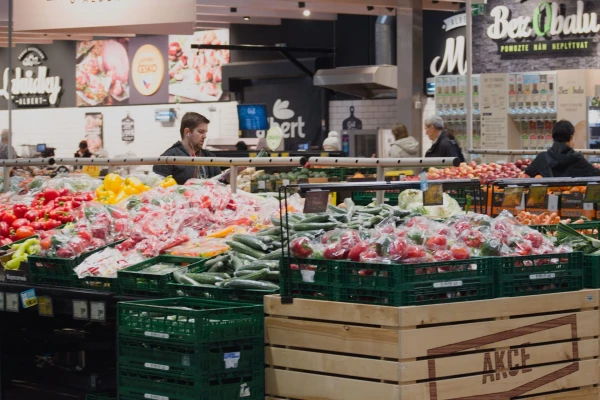 Простые пражане все более чувствуют приметы продовольственной инфляции.