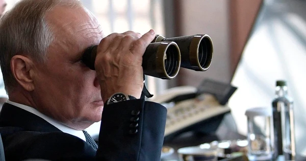 Владимир Владимирович спит и видит, как захватить Запад.