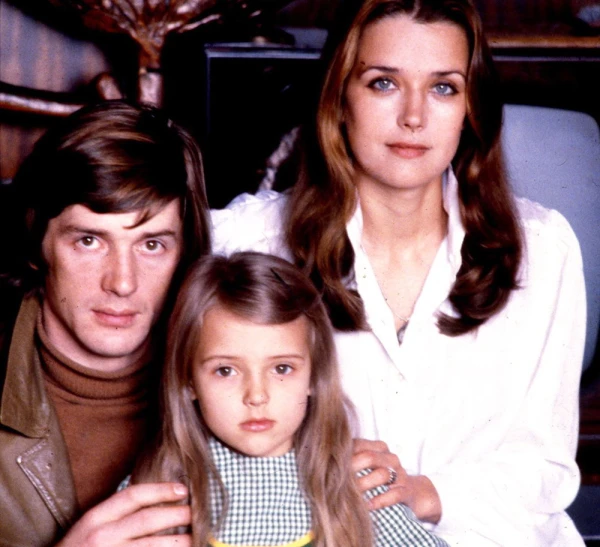 Ksenija Alferova atklāti par ģimeni: bērnības traumas, attiecības ar Abdulovu un nožēla