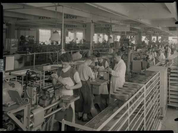 100 лет назад это был передовое производство.