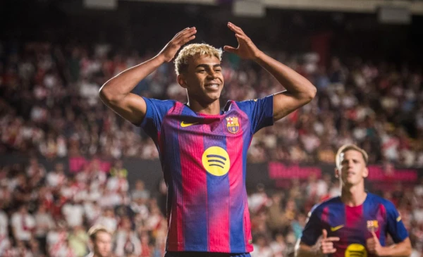 «Atletiko» ar vienu kāju Čempionu līgas pusfinālā pēc uzvaras pār «Barcelonu» viņas laukumā