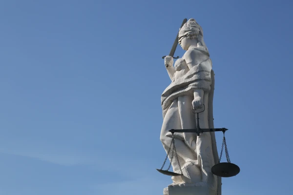 Tiesa maijā skatīs krimināllietu par Latvijas pilsoņu kaitnieciskām darbībām Krievijas interesēs