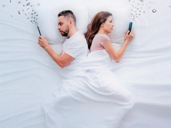 Kā mobilie telefoni ietekmē cilvēka psihiku?