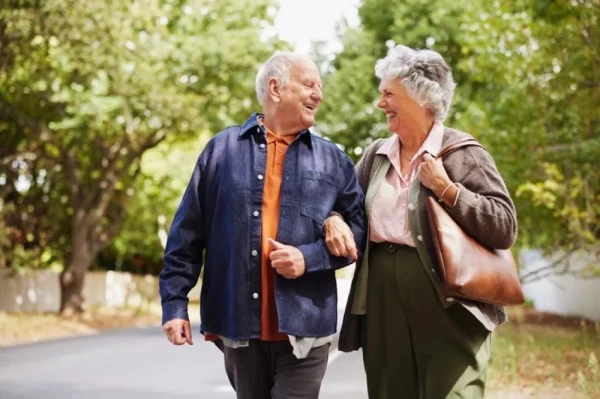 Biomarķieri ilgdzīvībai: ko asinis var pastāstīt par iespējām nodzīvot līdz 100 gadiem