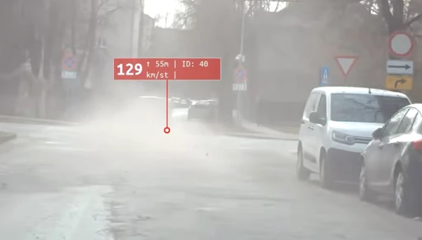 Jelgavā nepilngadīgs jaunietis ar BMW bēg no policijas