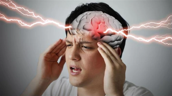 Pirmā palīdzība insulta gadījumā: ārsta padomi pirms ātrās palīdzības ierašanās