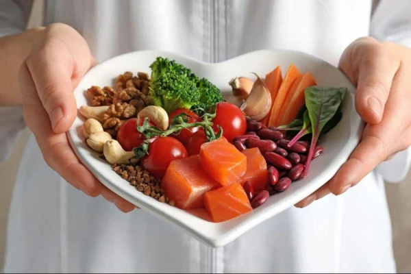 Kādus produktus ieteicams iekļaut uzturā aterosklerozes gadījumā?