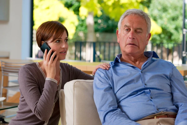 Zibensātra reakcija: kā atpazīt insultu pēc trim simptomiem un glābt cilvēku