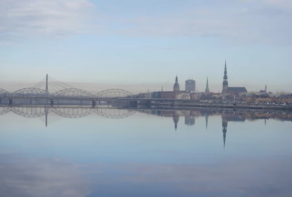 Lietus sāksies dienas otrajā pusē: vakarā nokrišņi skars gandrīz visu Latviju