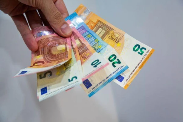Darba devēju organizācijas: Straujāka minimālās algas celšana var radīt riskus zemas pievienotās vērtības nozarēs reģionos