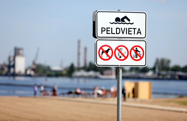 Latvijā sākas oficiālā peldsezona