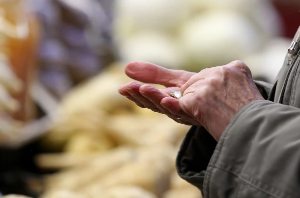 Vecuma pensijas vidējais apmērs martā nedaudz pārsniedzis 680 eiro
